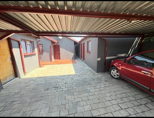 9 BEDROOM HOUSE FOR SALE IN BIRCH ACRES